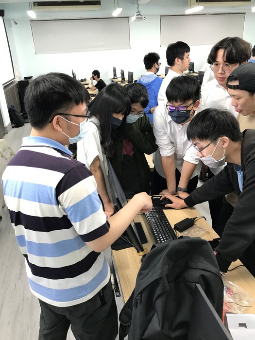 112.05.03-嵌入式系統實驗-王星耀跨域授課圖片